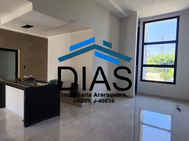 #576 - Casa para Venda em Araraquara - SP - 2