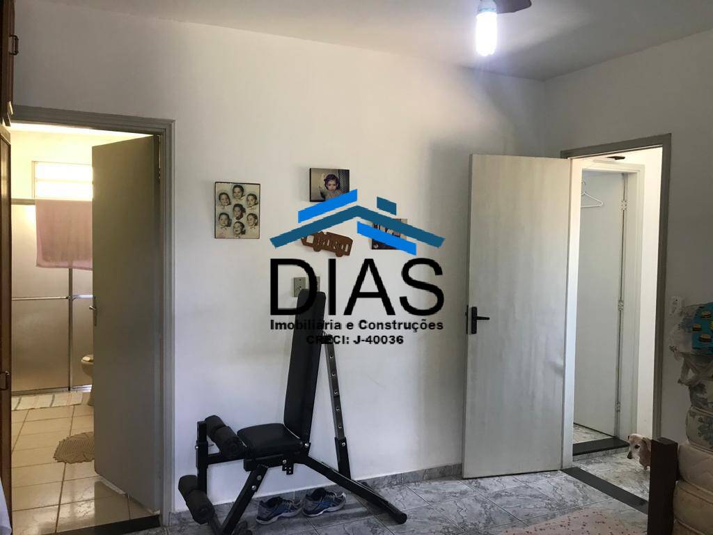 Casa à venda com 3 quartos, 180m² - Foto 7