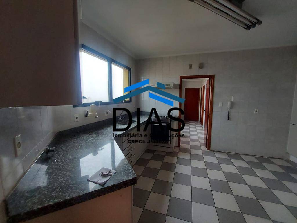 Apartamento à venda com 3 quartos, 337m² - Foto 3