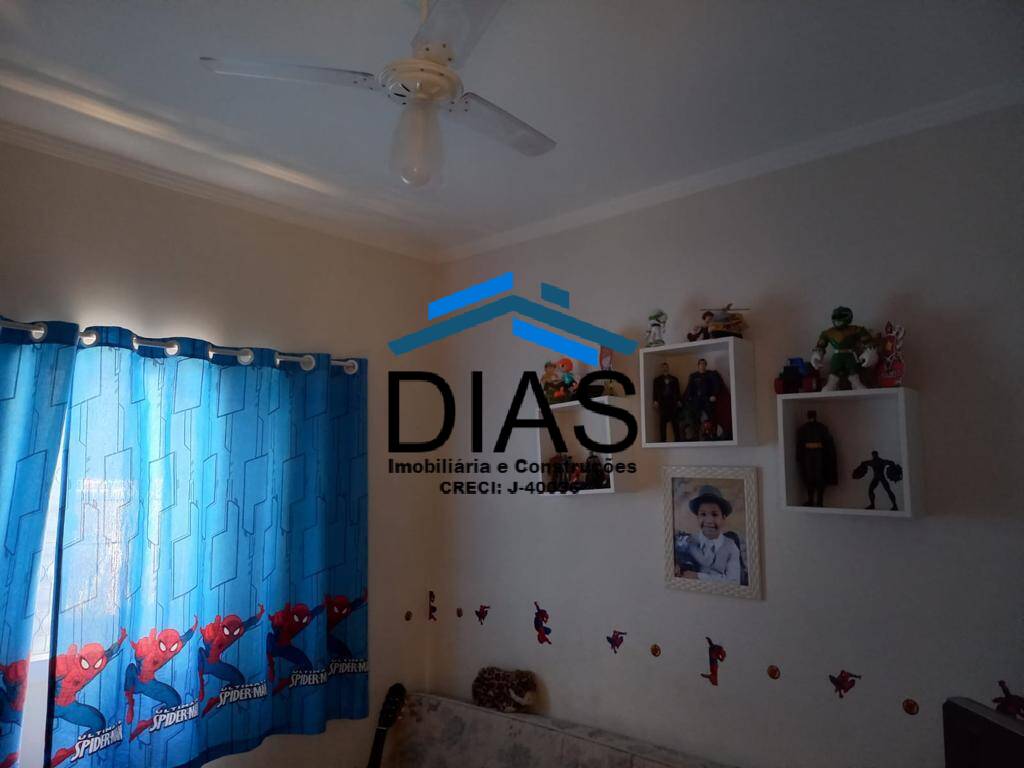 Casa à venda com 3 quartos, 190m² - Foto 9