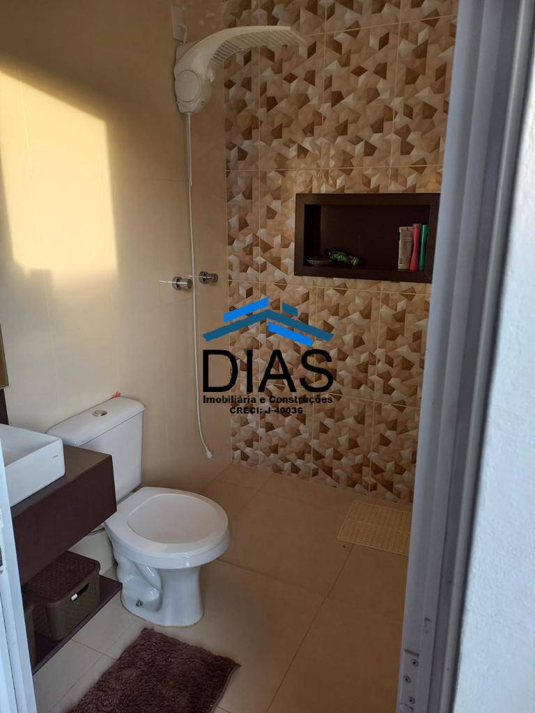 Casa à venda com 3 quartos, 190m² - Foto 3