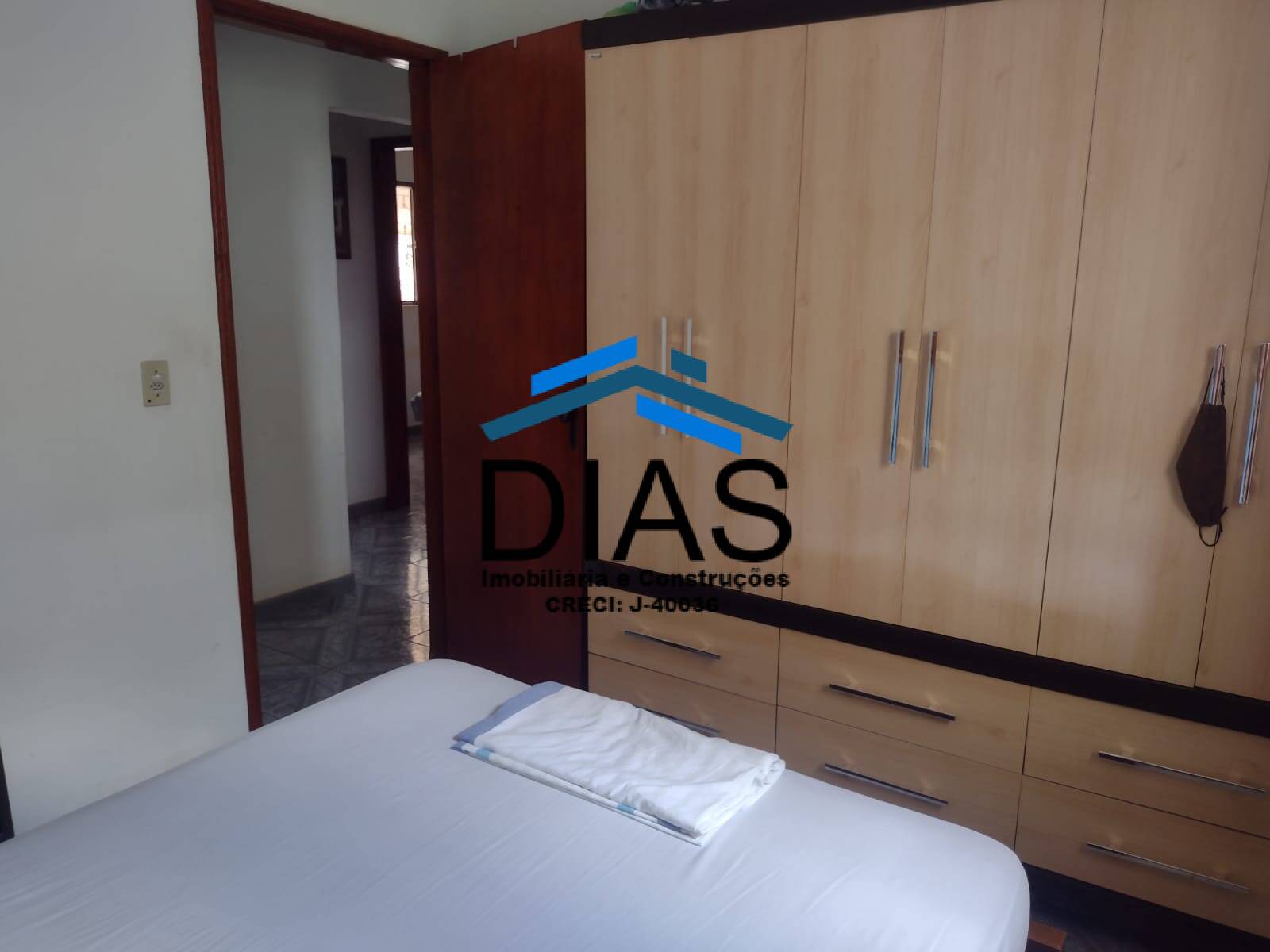 Casa à venda com 3 quartos, 174m² - Foto 6