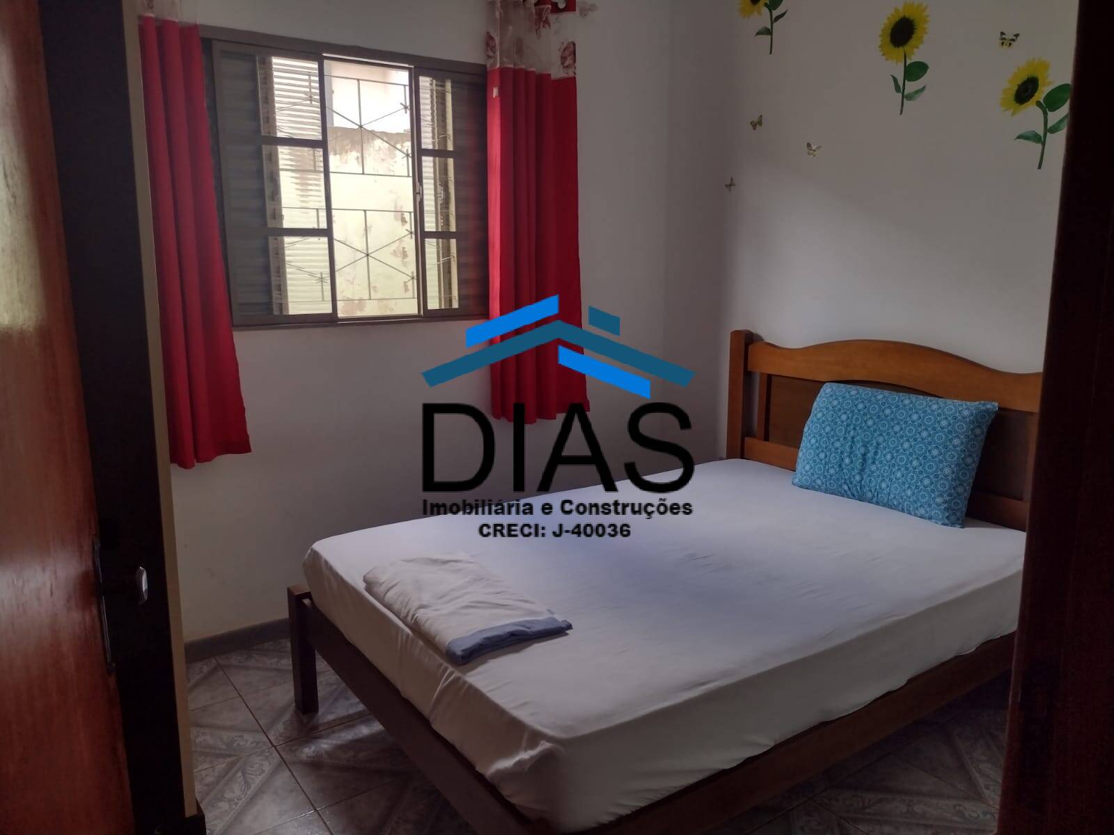 Casa à venda com 3 quartos, 174m² - Foto 7