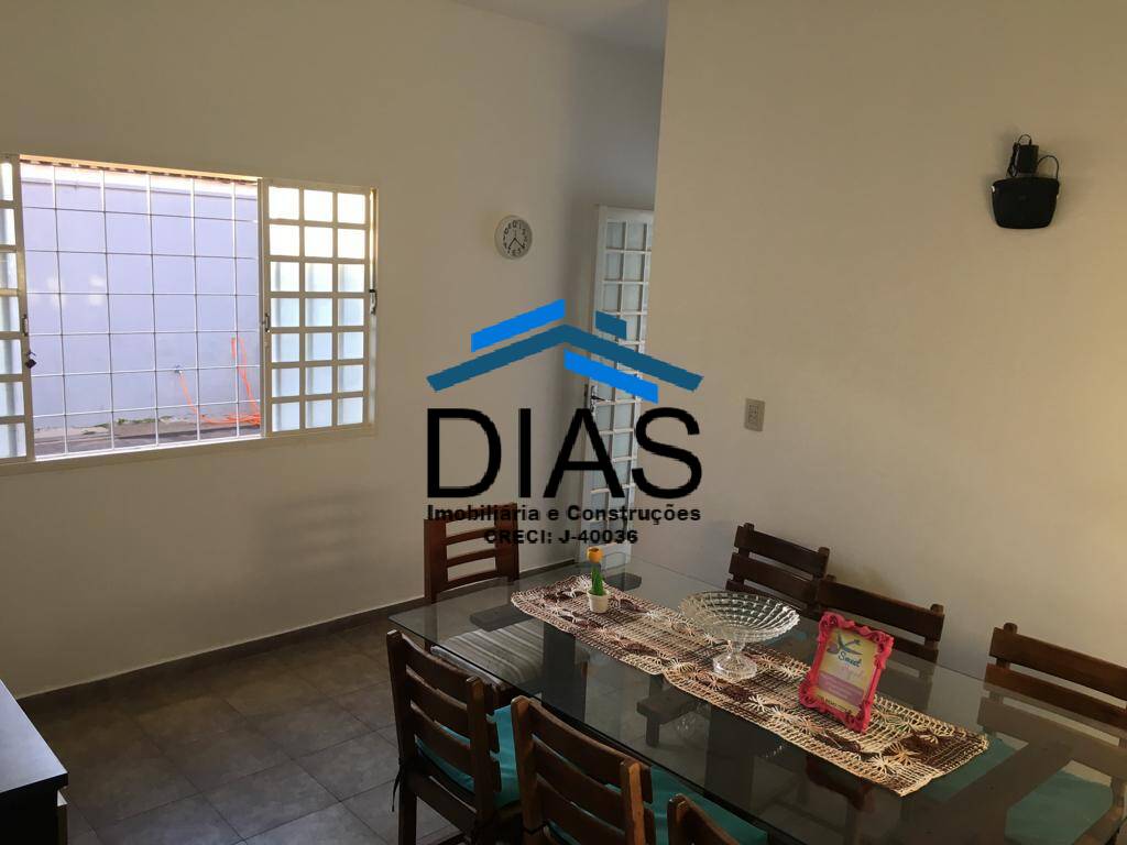 Casa à venda com 3 quartos, 331m² - Foto 17