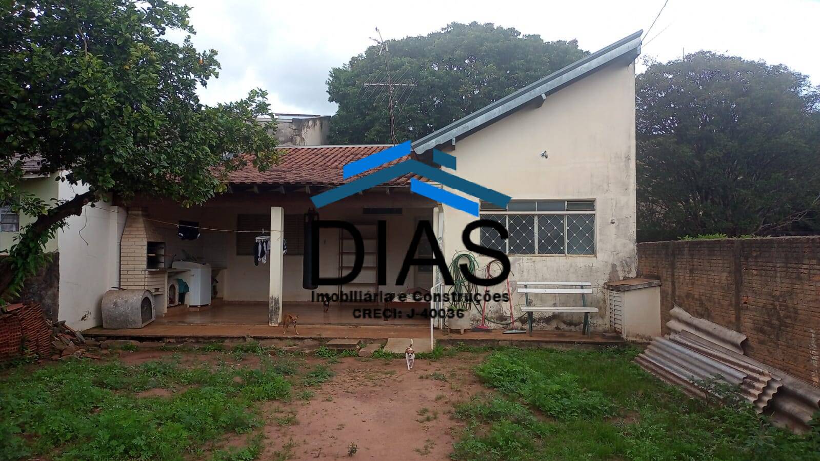 Casa à venda com 3 quartos, 233m² - Foto 16