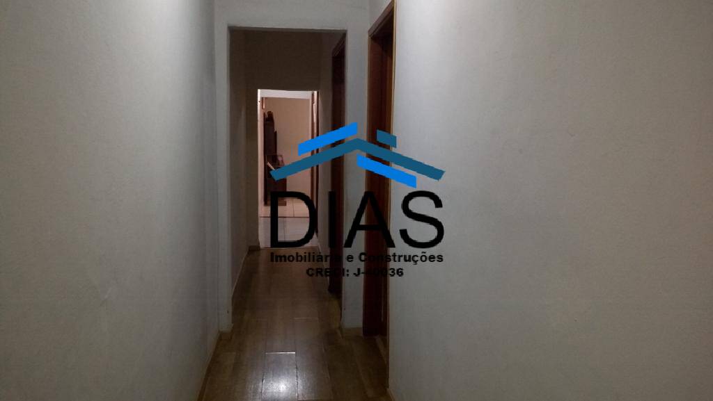 Casa à venda com 3 quartos, 179m² - Foto 9