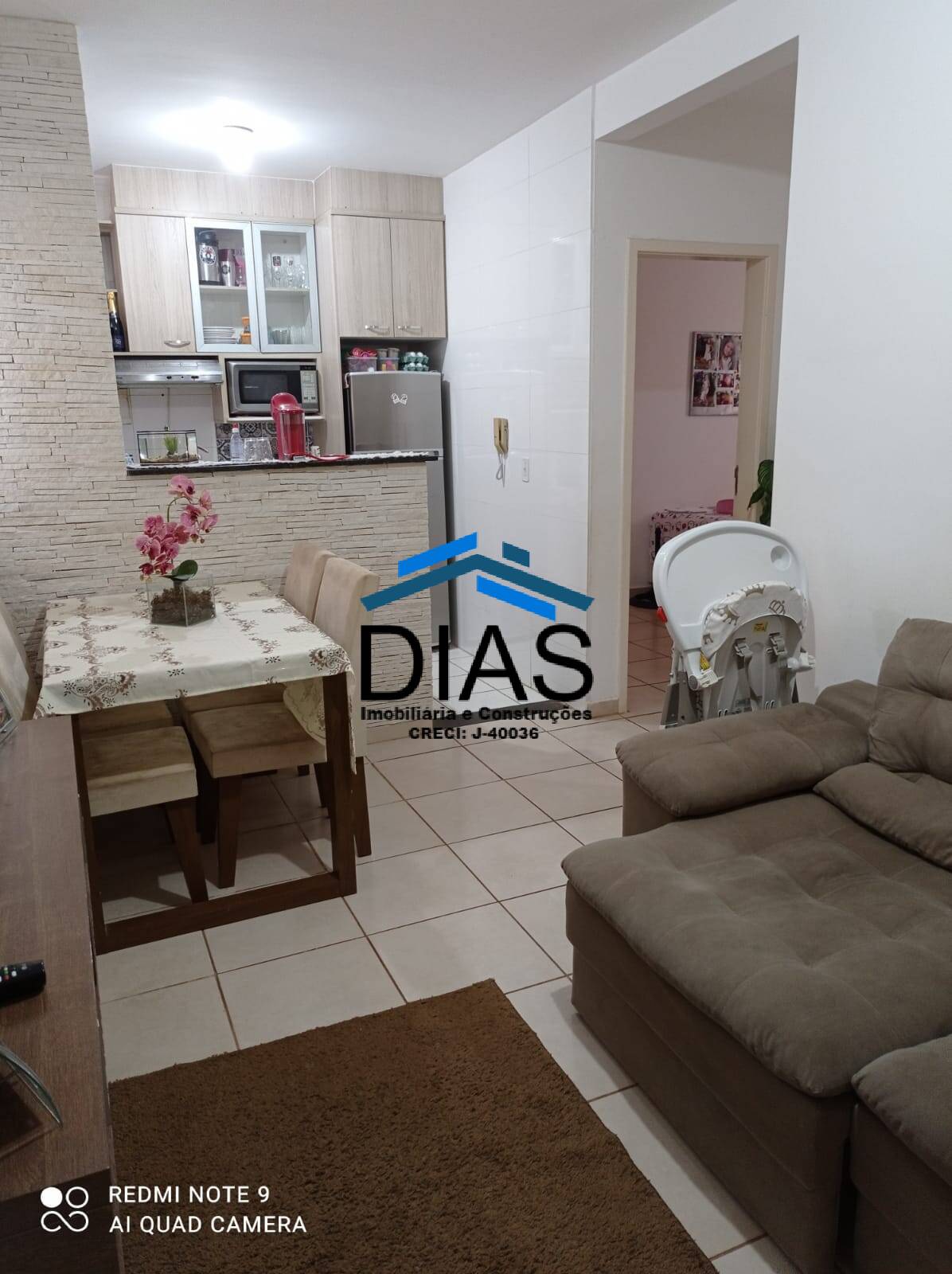 Apartamento à venda com 2 quartos, 42m² - Foto 2