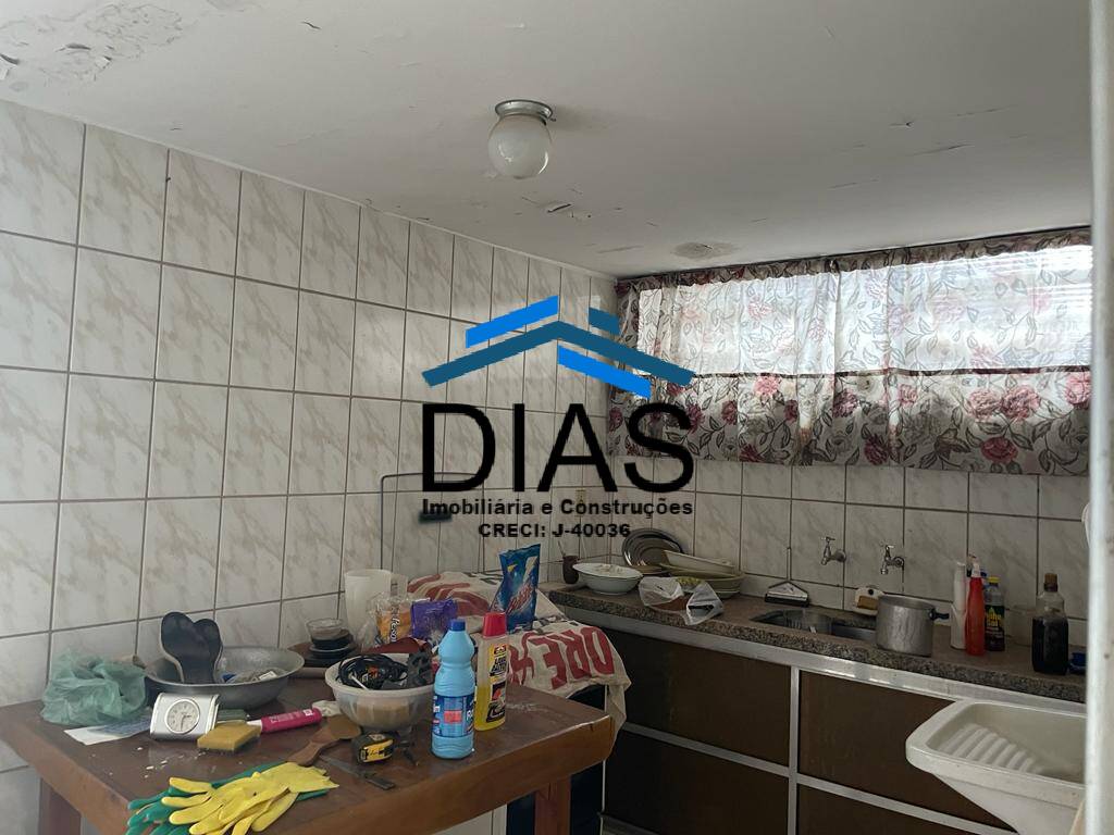 Casa à venda com 3 quartos, 172m² - Foto 15