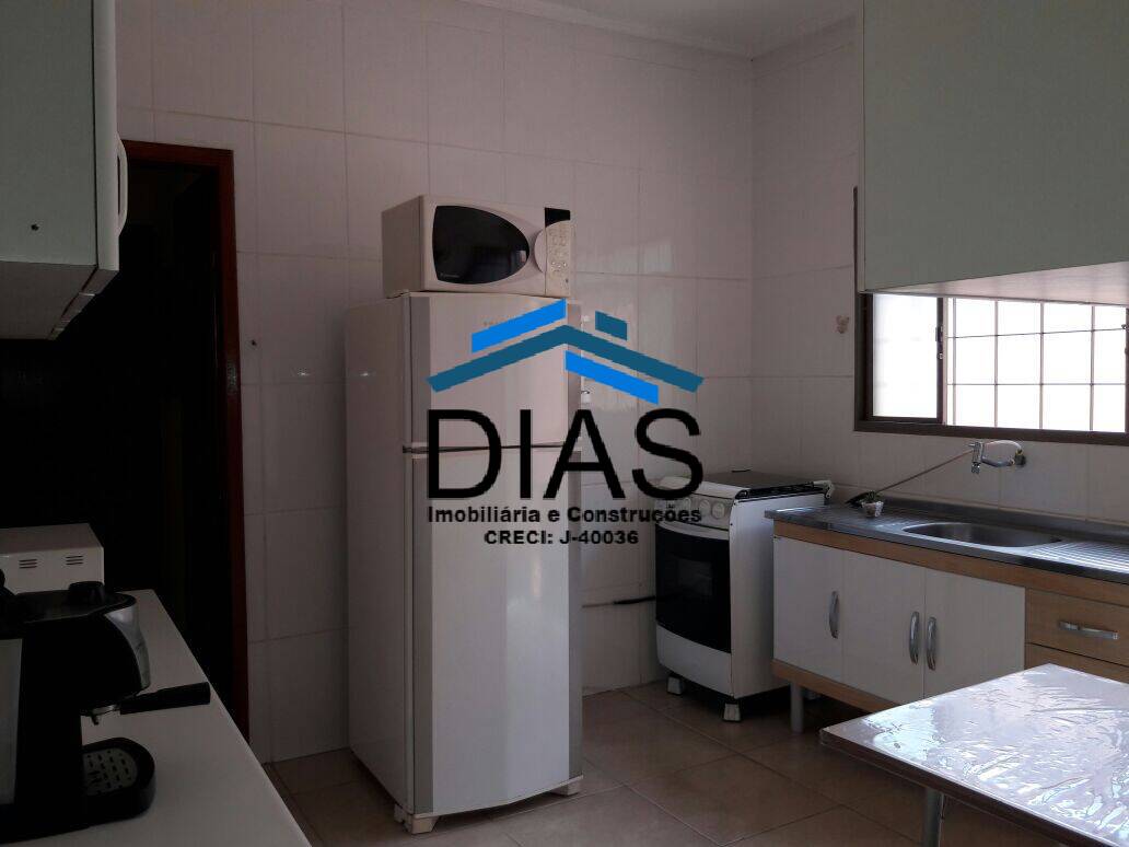 Casa à venda com 2 quartos, 66m² - Foto 12