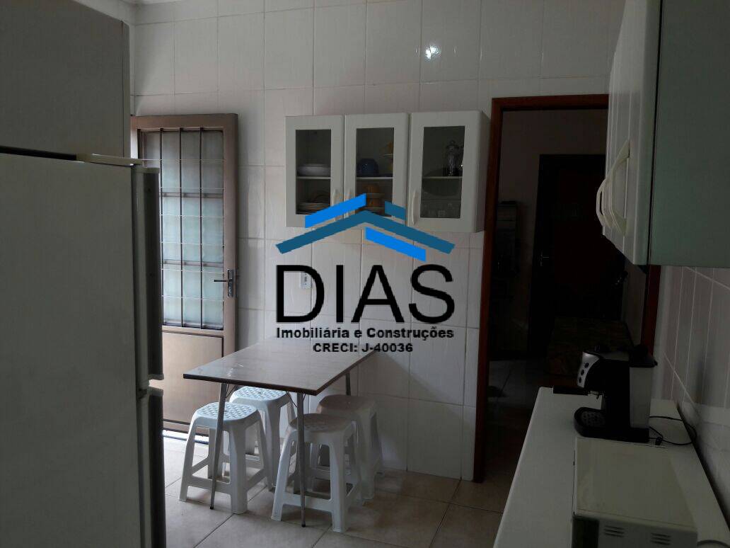 Casa à venda com 2 quartos, 66m² - Foto 15