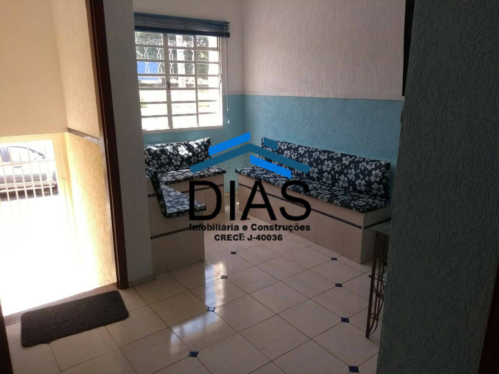 Casa à venda com 3 quartos, 240m² - Foto 7