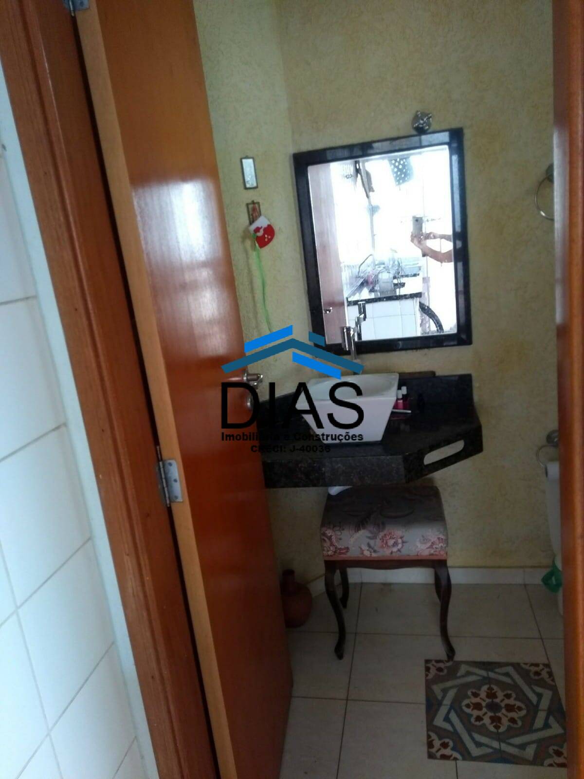 Casa à venda com 3 quartos, 240m² - Foto 16