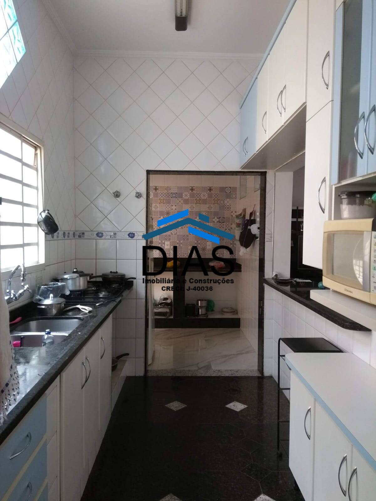 Casa à venda com 3 quartos, 240m² - Foto 24