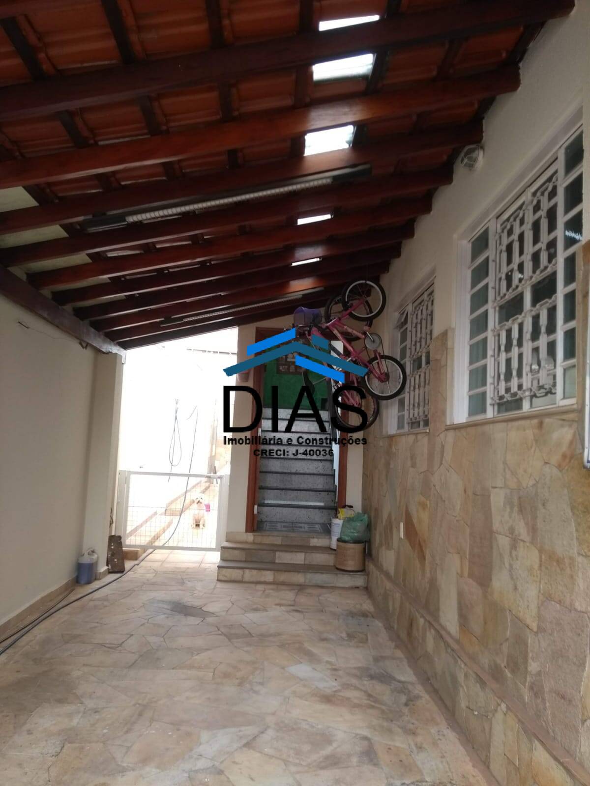 Casa à venda com 3 quartos, 240m² - Foto 30