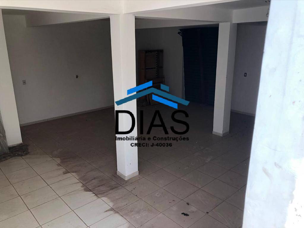 Casa à venda com 2 quartos, 310m² - Foto 13