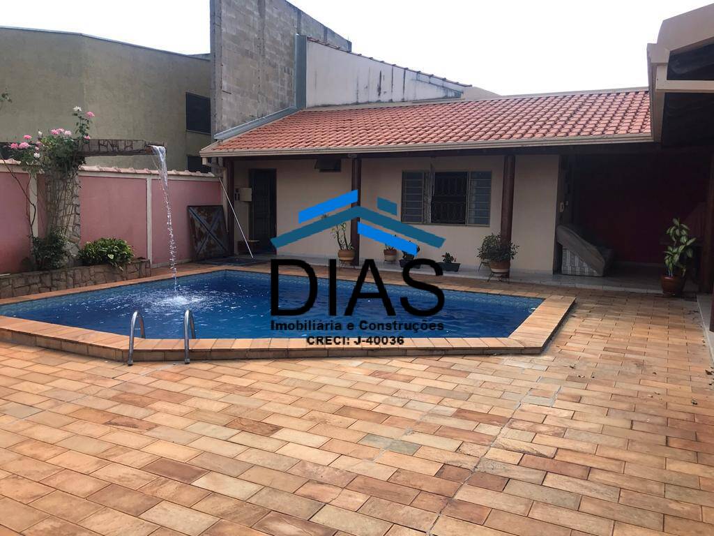 Casa à venda com 4 quartos, 304m² - Foto 4