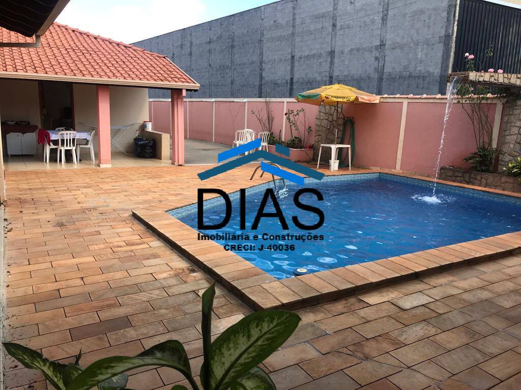 Casa à venda com 4 quartos, 304m² - Foto 8