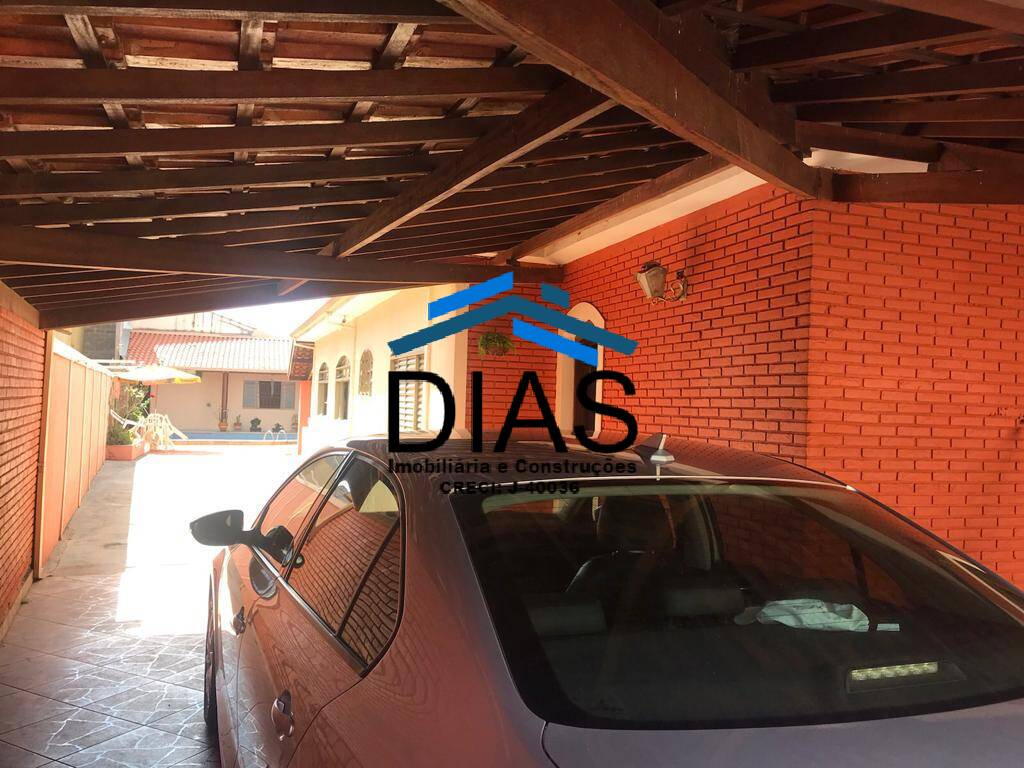 Casa à venda com 4 quartos, 304m² - Foto 10