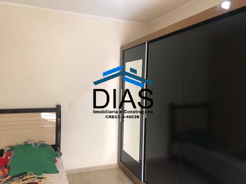 Casa à venda com 4 quartos, 304m² - Foto 11