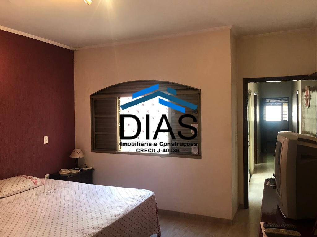 Casa à venda com 4 quartos, 304m² - Foto 21