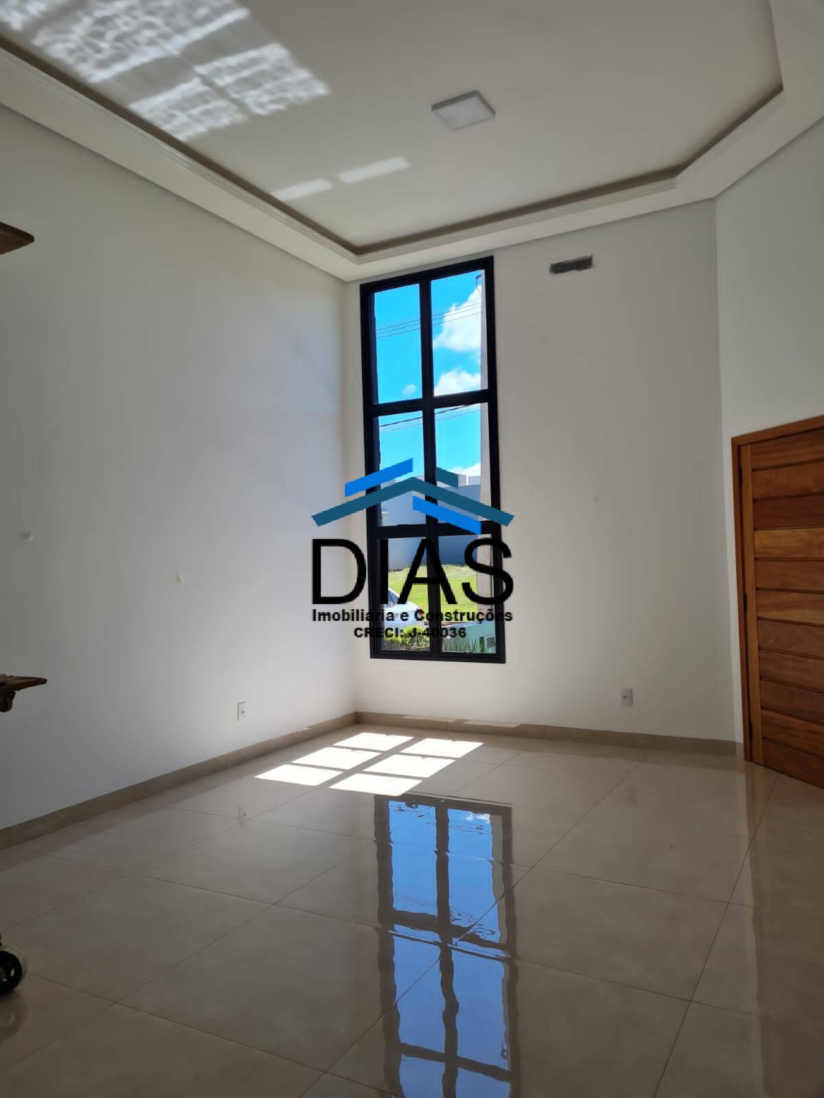 Casa à venda com 3 quartos, 159m² - Foto 2