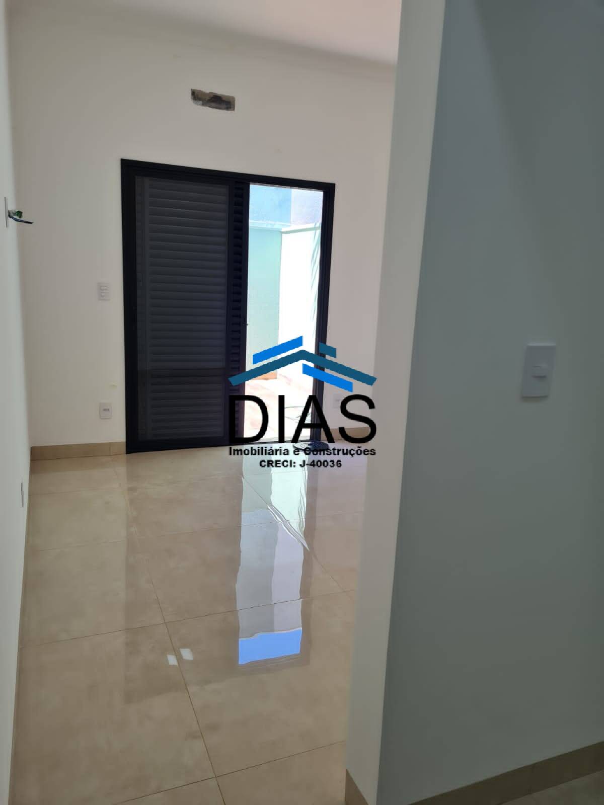 Casa à venda com 3 quartos, 159m² - Foto 9