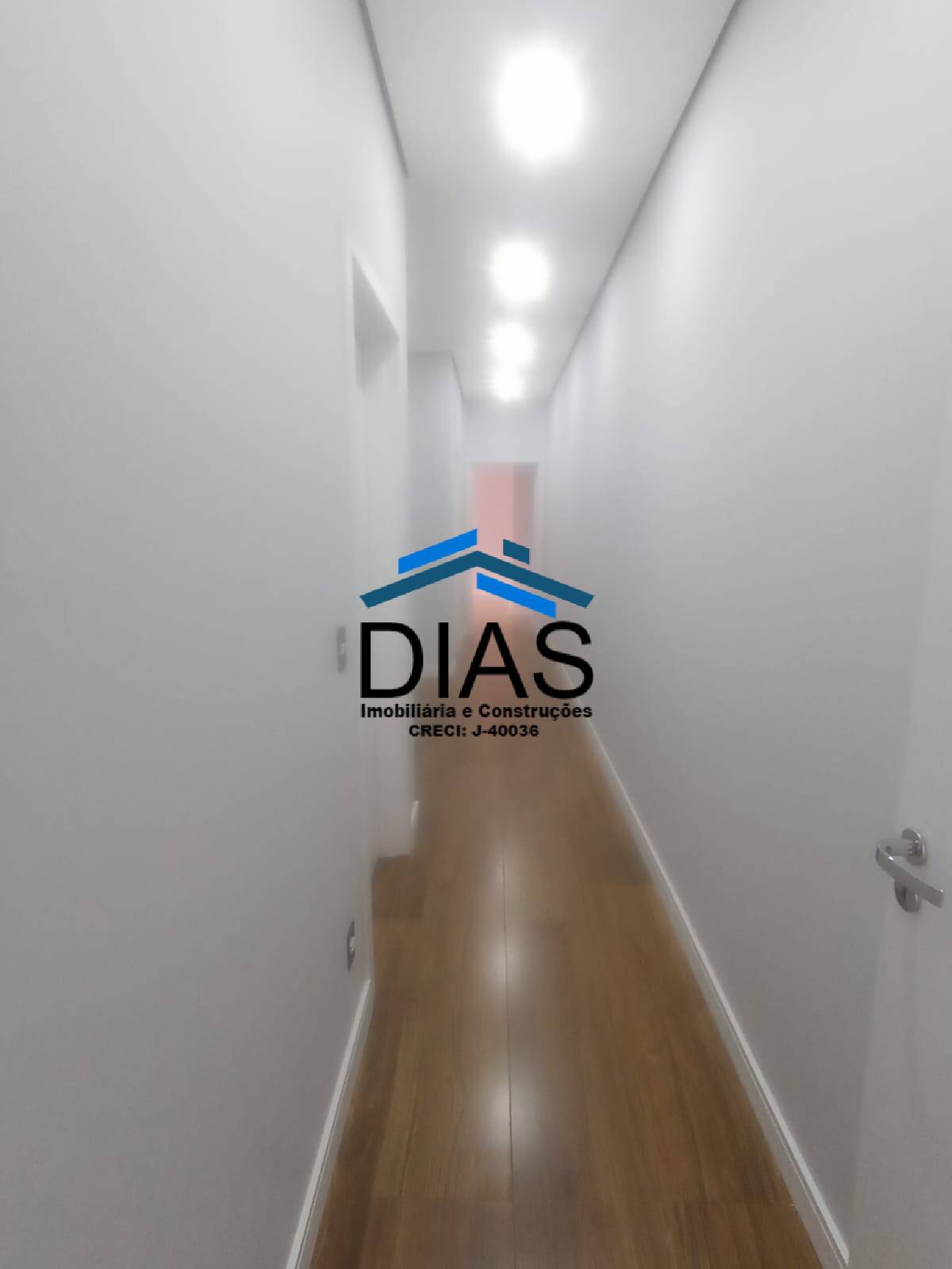 Casa à venda com 3 quartos, 185m² - Foto 10