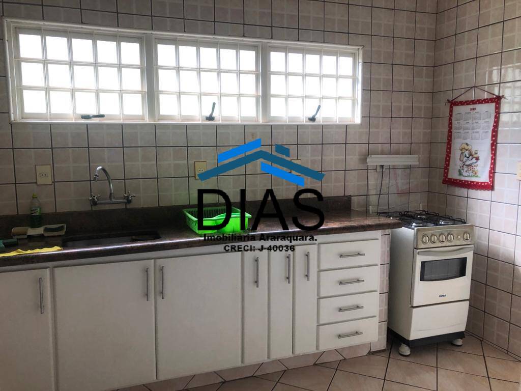 Casa à venda com 3 quartos, 470m² - Foto 11