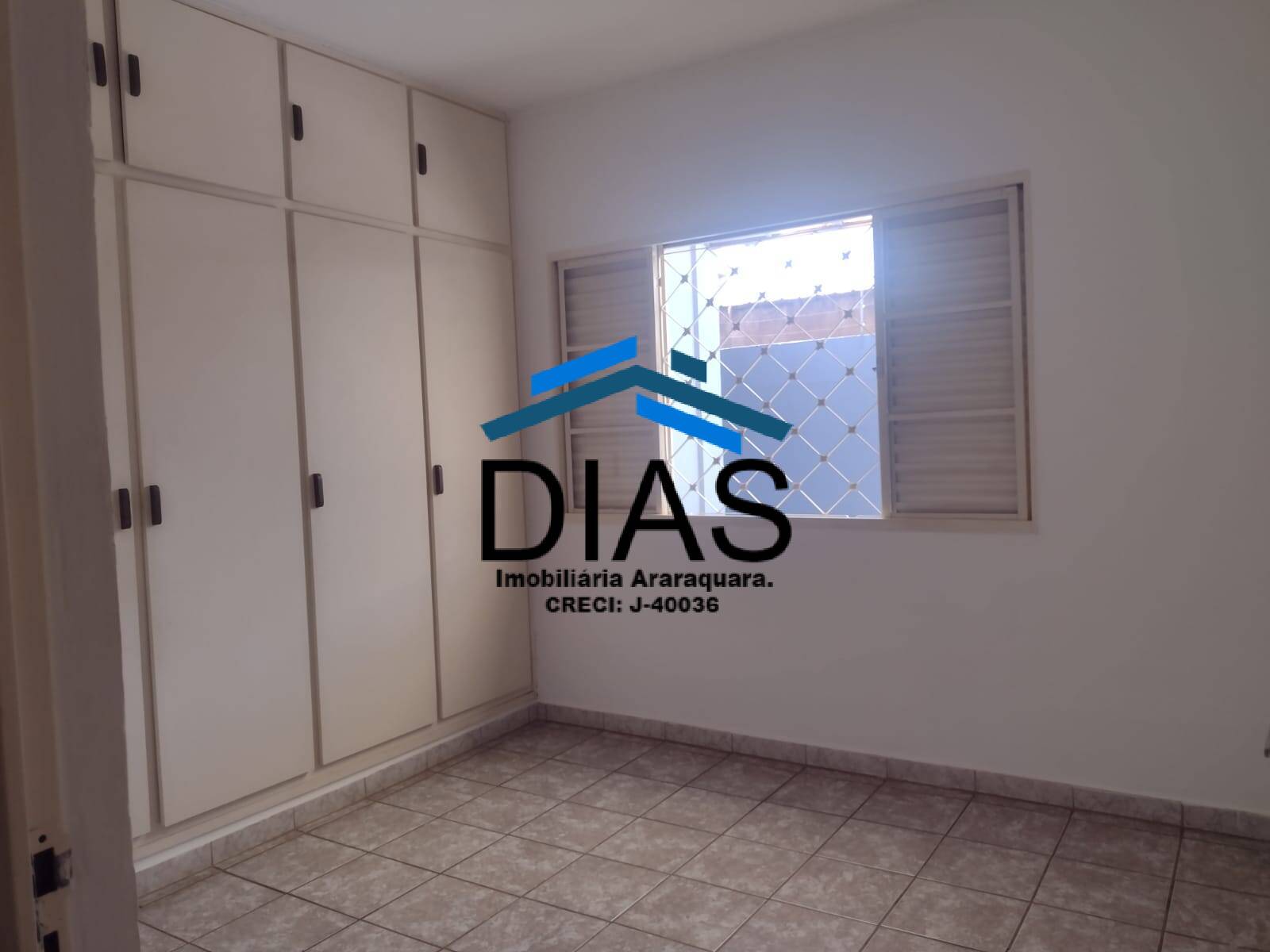 Casa à venda com 2 quartos, 263m² - Foto 13