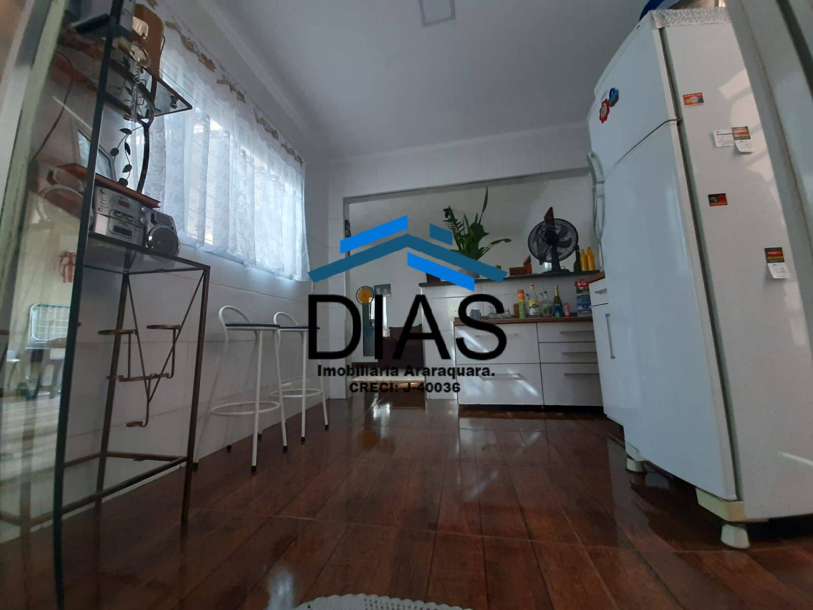 Casa à venda com 3 quartos, 93m² - Foto 3