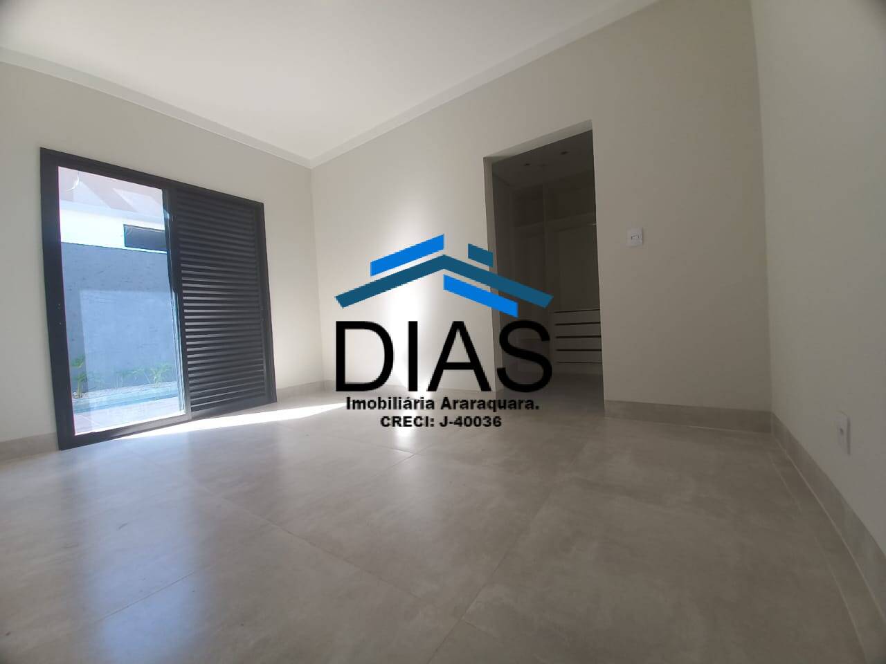 Casa à venda com 3 quartos, 143m² - Foto 11