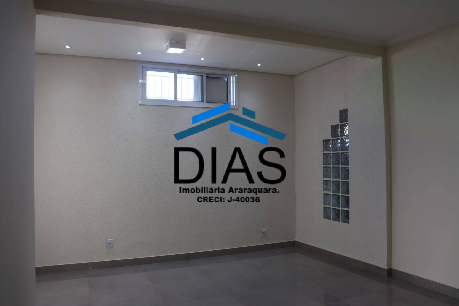 Casa à venda com 3 quartos, 178m² - Foto 8