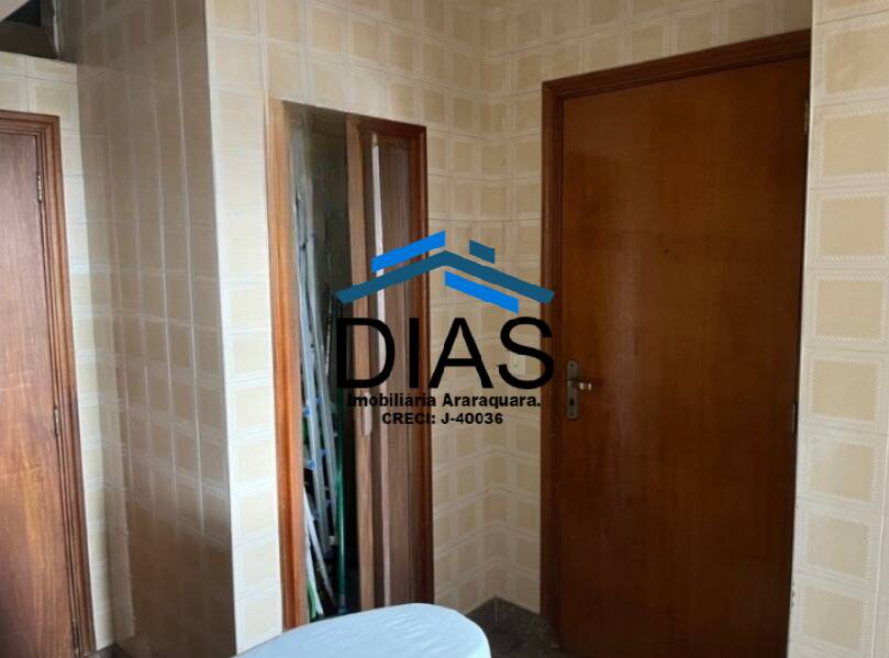 Apartamento à venda com 3 quartos, 207m² - Foto 12