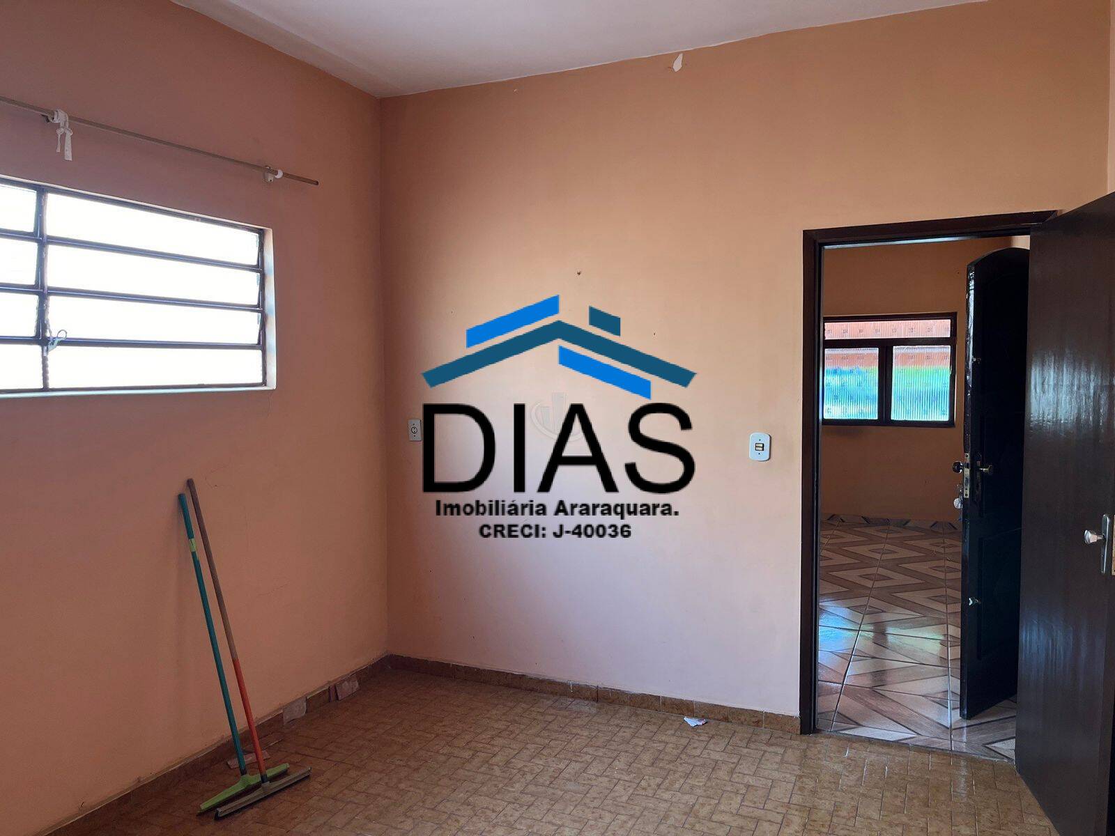 Casa à venda com 3 quartos, 190m² - Foto 4