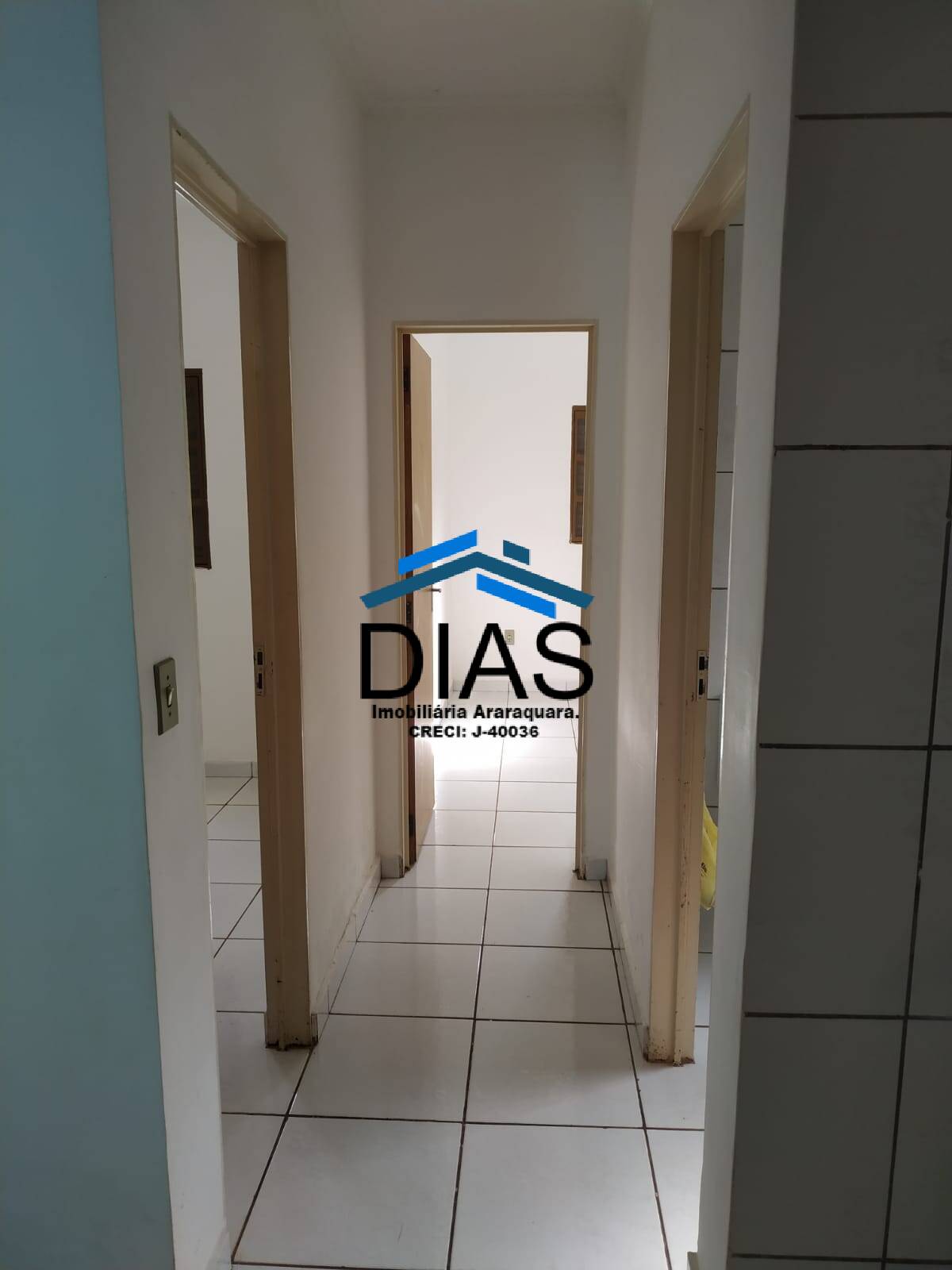 Casa à venda com 3 quartos, 115m² - Foto 4