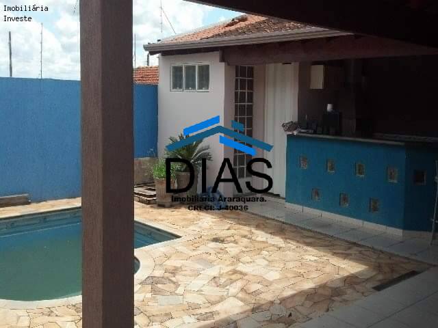 Casa à venda com 2 quartos, 202m² - Foto 1