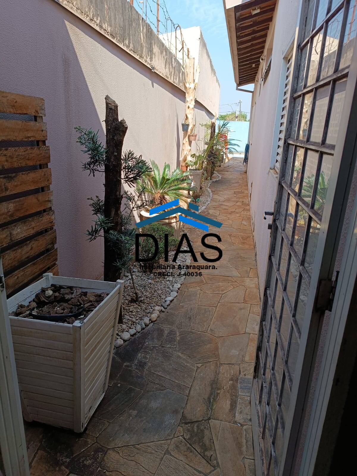 Casa à venda com 2 quartos, 202m² - Foto 17