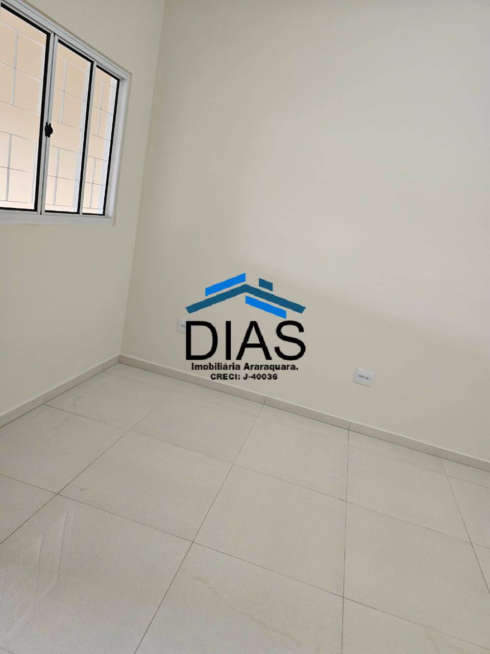 Casa à venda com 2 quartos, 115m² - Foto 3