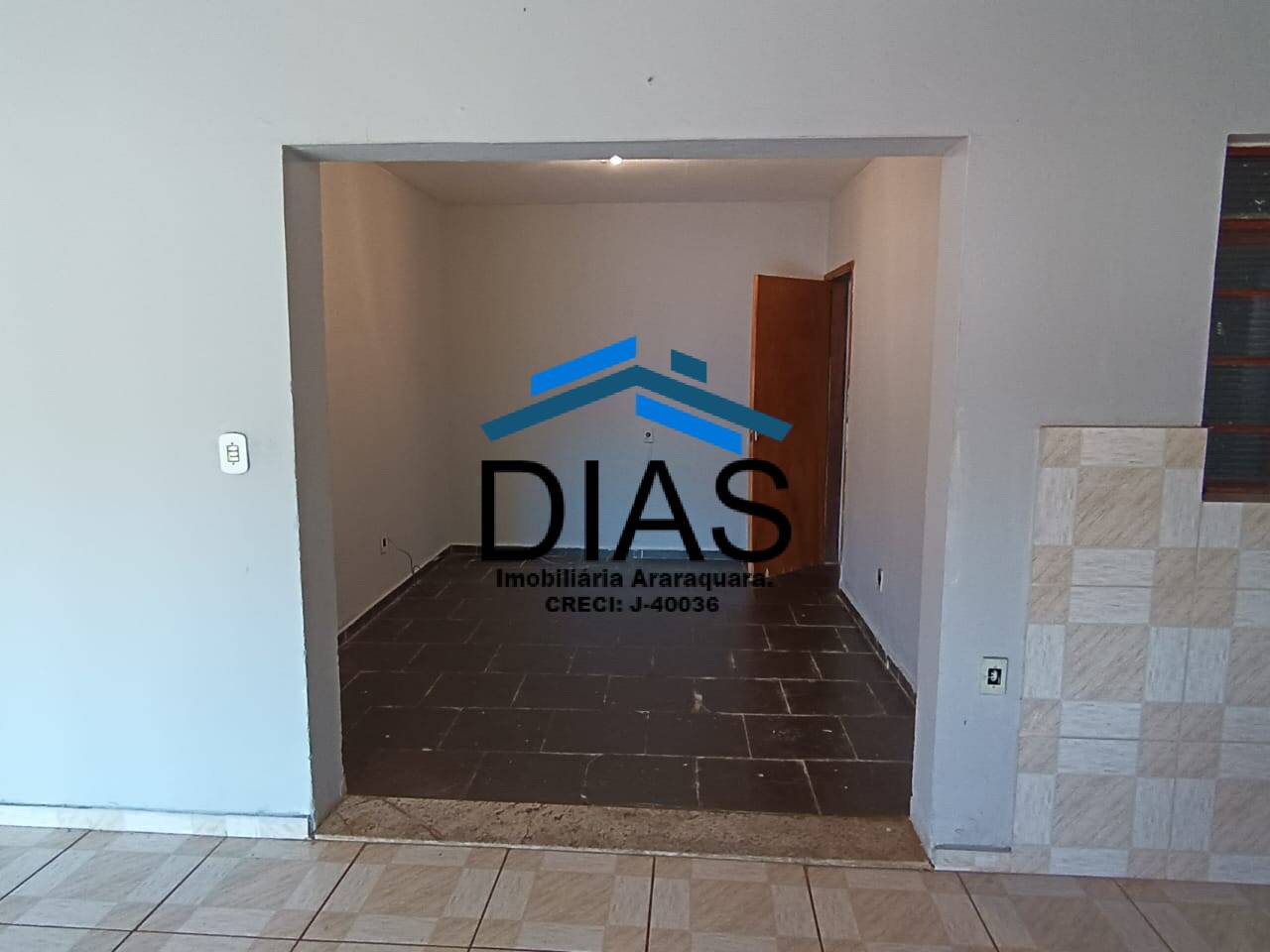 Casa à venda com 2 quartos, 150m² - Foto 3