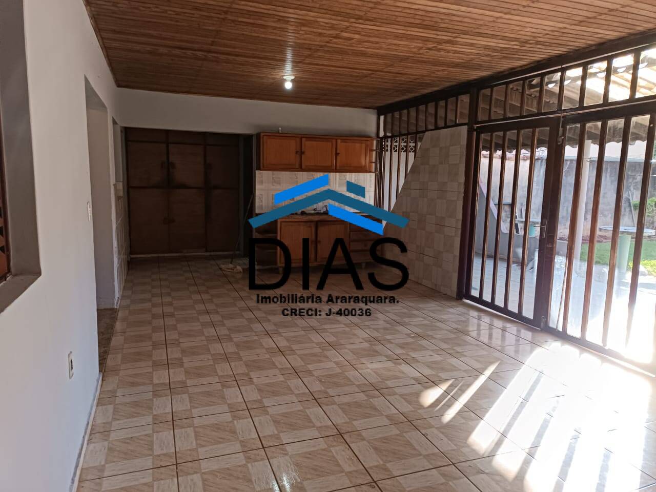 Casa à venda com 2 quartos, 150m² - Foto 10