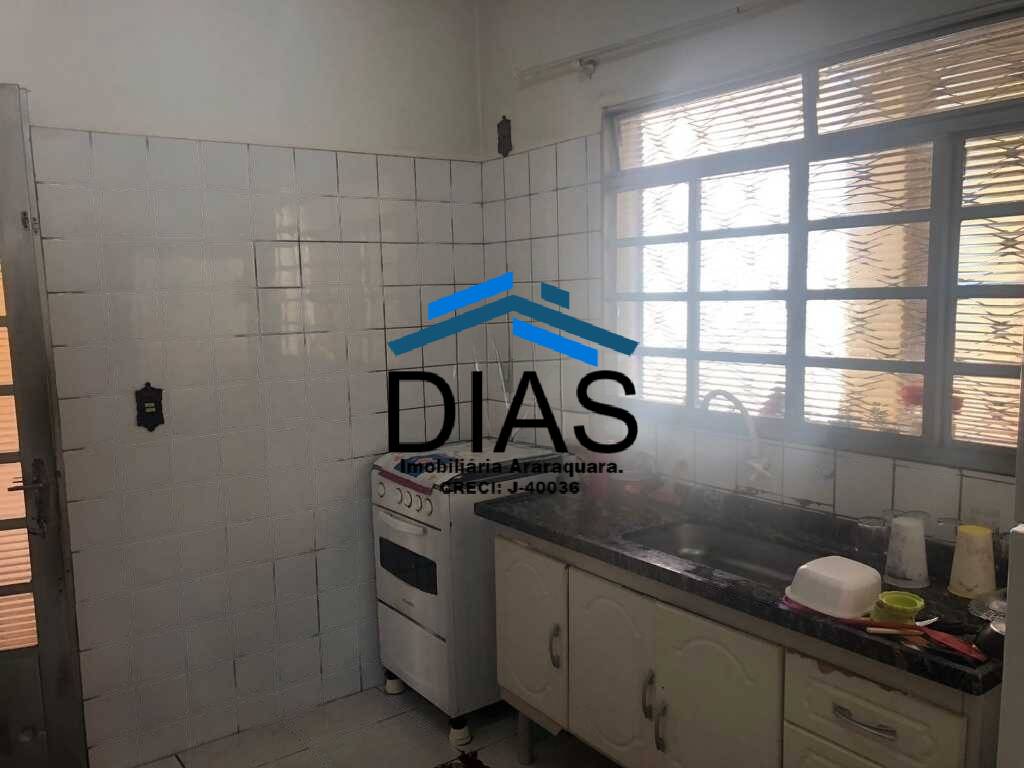 Casa à venda com 2 quartos, 134m² - Foto 2