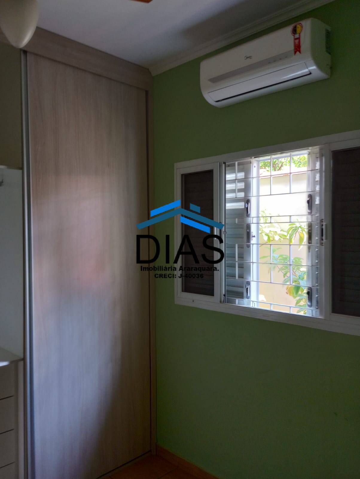 Casa à venda com 4 quartos, 190m² - Foto 10