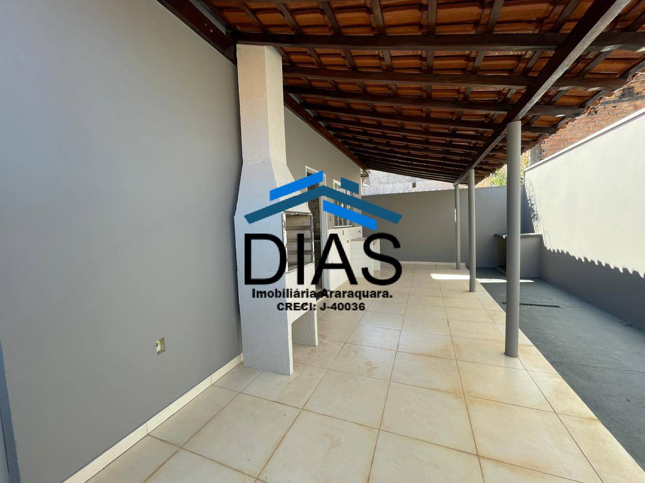 Casa à venda com 3 quartos, 133m² - Foto 4