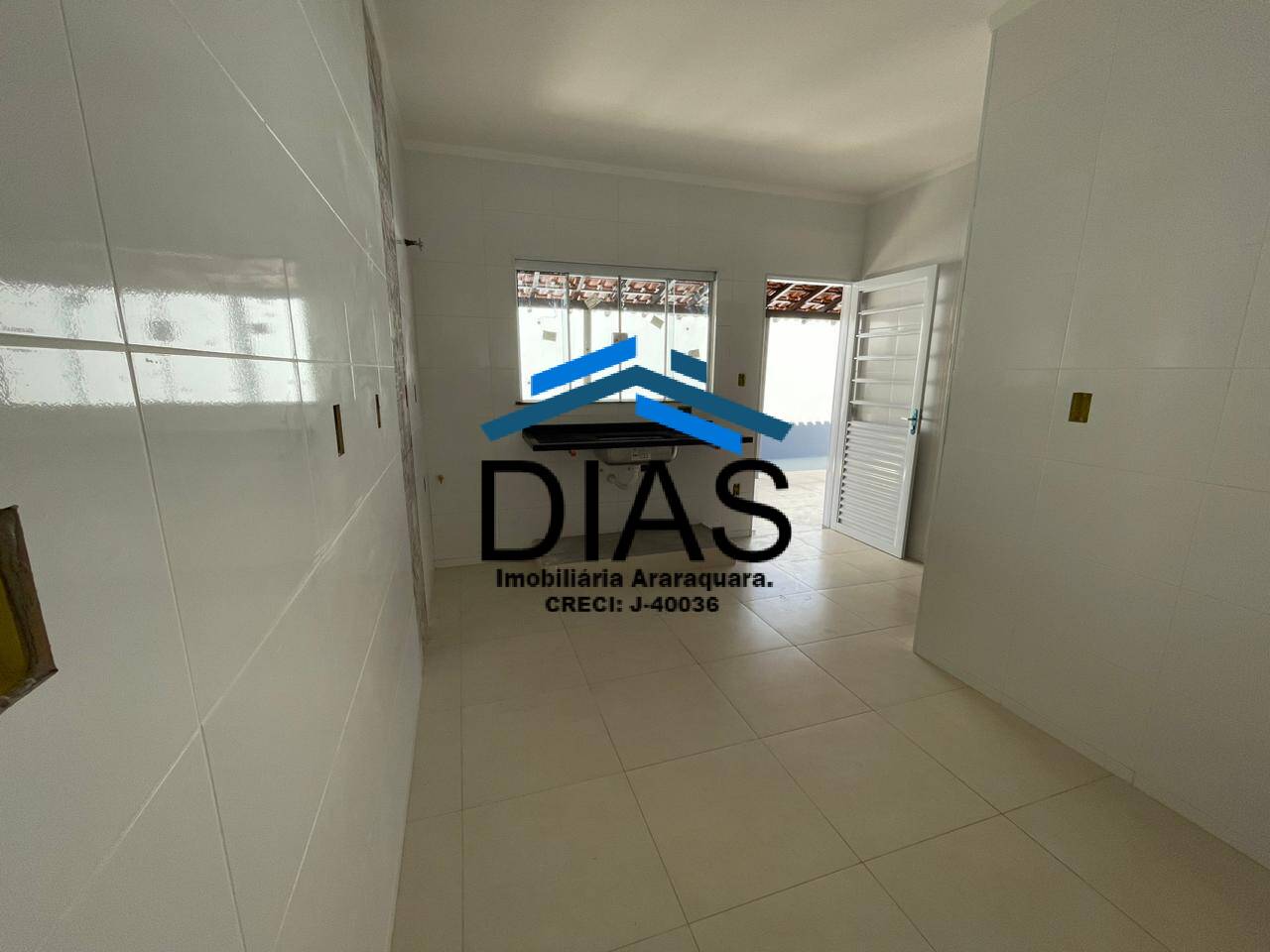 Casa à venda com 3 quartos, 133m² - Foto 6