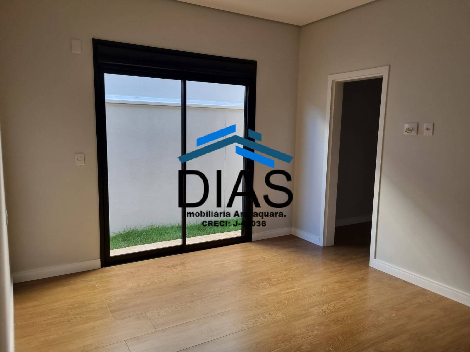 Casa à venda com 3 quartos, 205m² - Foto 11