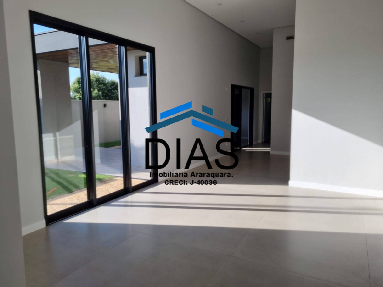 Casa à venda com 3 quartos, 205m² - Foto 16