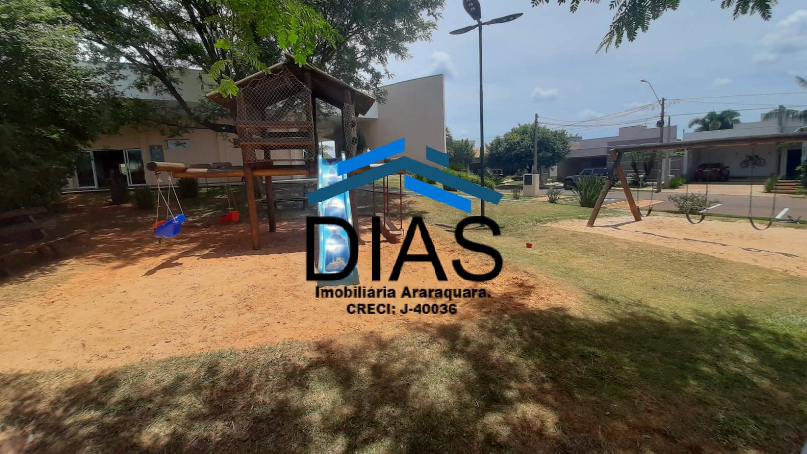 Casa à venda com 3 quartos, 153m² - Foto 5