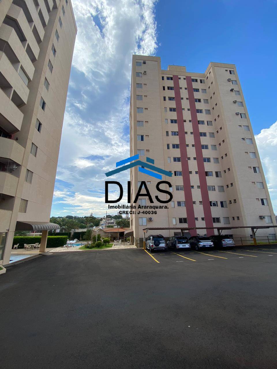 Apartamento à venda com 3 quartos, 97m² - Foto 1