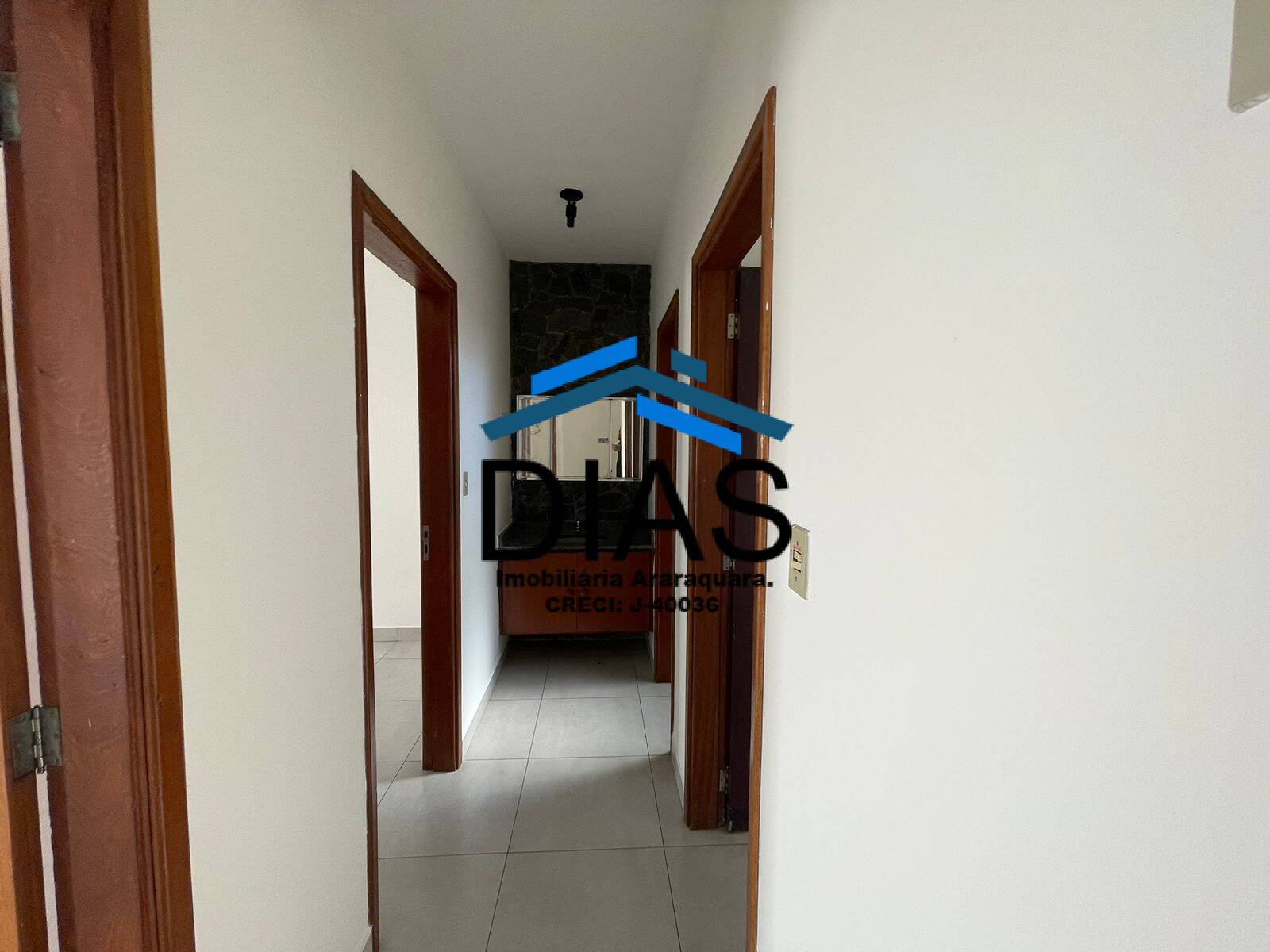 Casa à venda com 3 quartos, 69m² - Foto 5