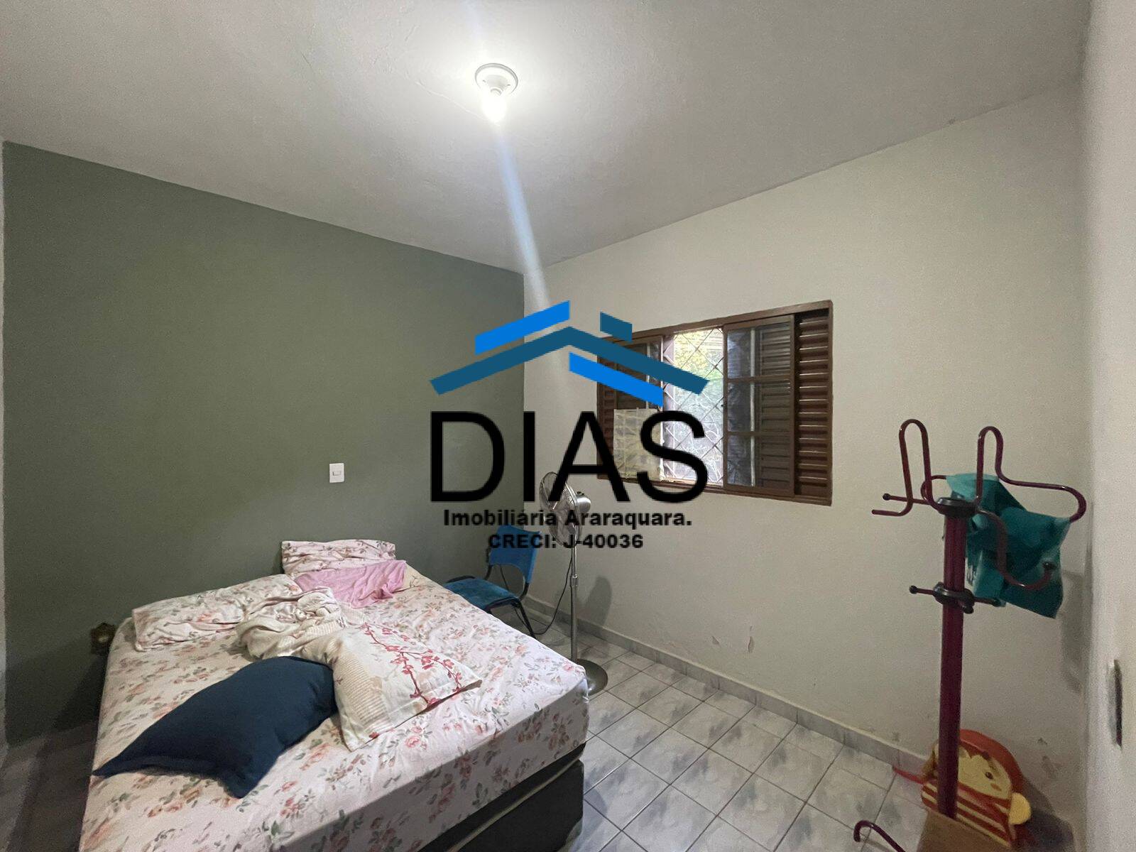 Casa à venda com 3 quartos, 181m² - Foto 8